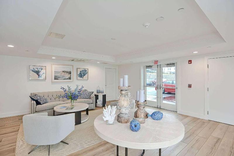 Harbourtown Suites image