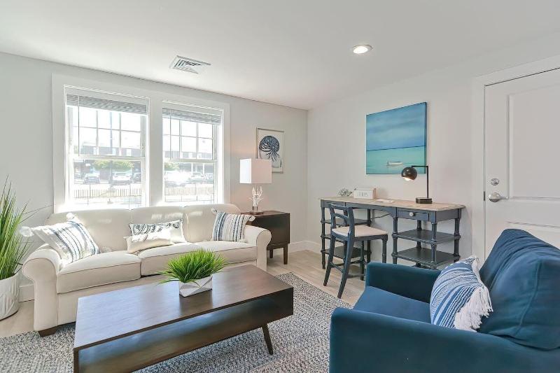 Harbourtown Suites image