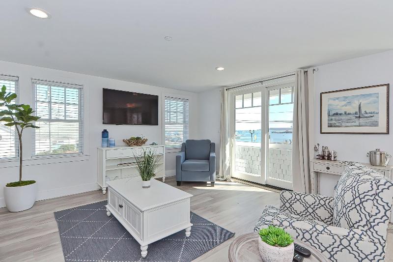 Harbourtown Suites image