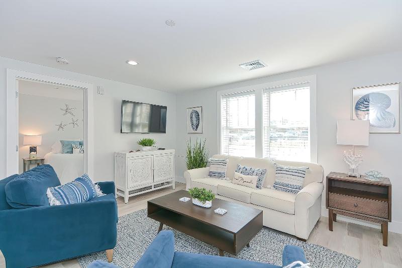 Harbourtown Suites image
