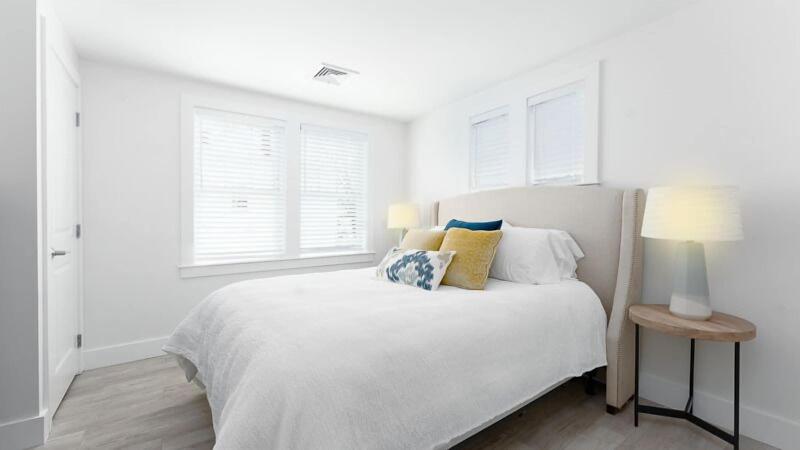 Harbourtown Suites image