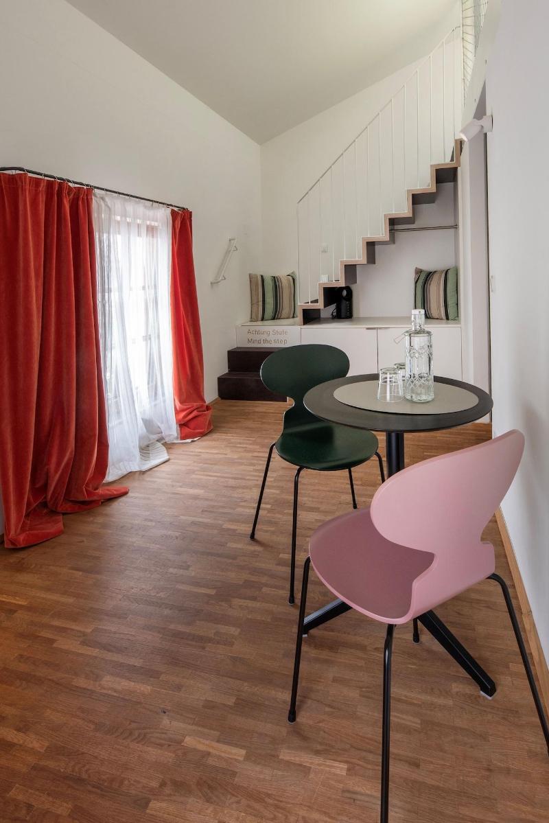 Pradl Elf My Apartment image