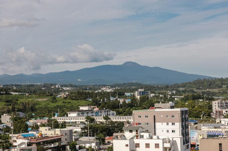 Lemain Hotel Seogwipo image