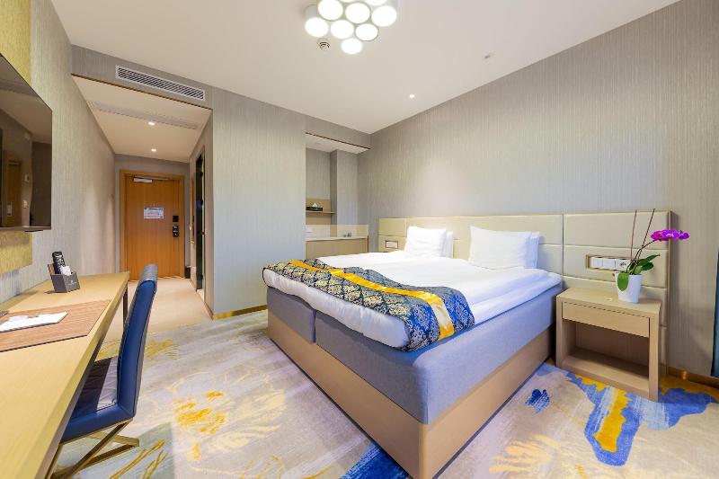 Livington Hotel image