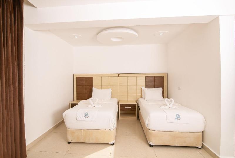 Diamond Star Hotel image