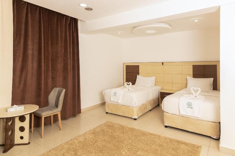 Diamond Star Hotel image