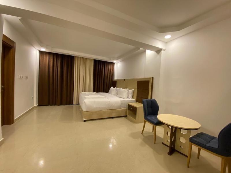Diamond Star Hotel image