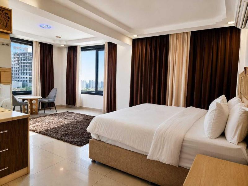 Diamond Star Hotel image