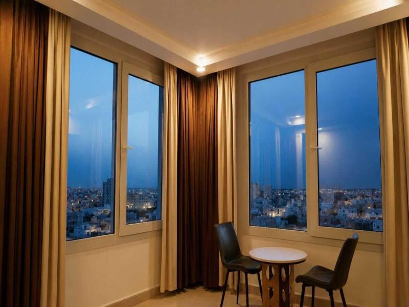 Diamond Star Hotel image