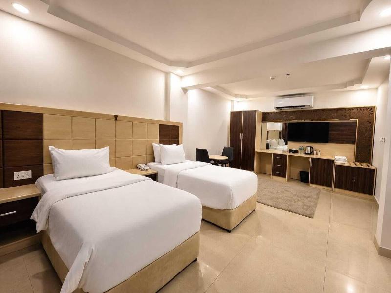 Diamond Star Hotel image
