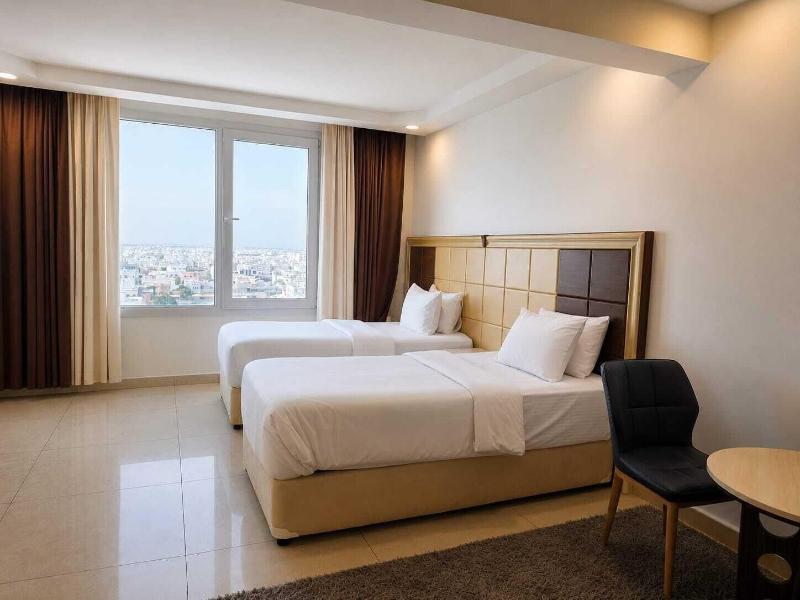 Diamond Star Hotel image