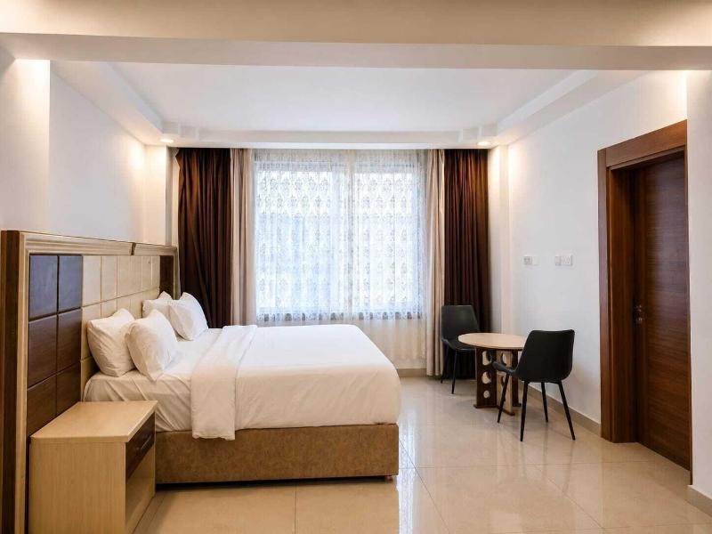 Diamond Star Hotel image