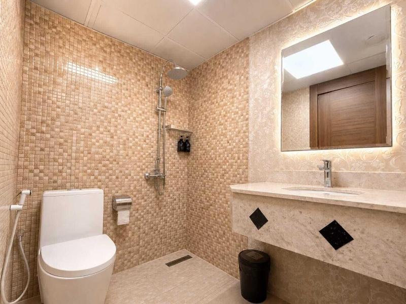 Diamond Star Hotel image
