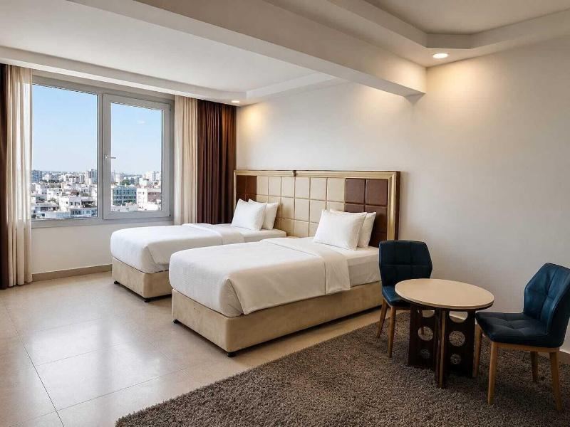 Diamond Star Hotel image