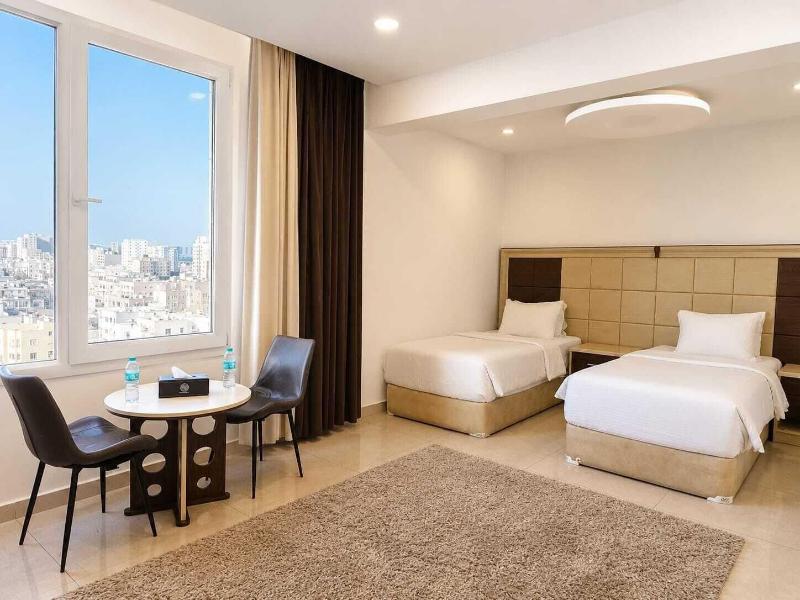 Diamond Star Hotel image