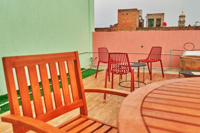 Nora Hotel Co Living image