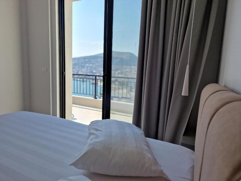 Joanna Suites image
