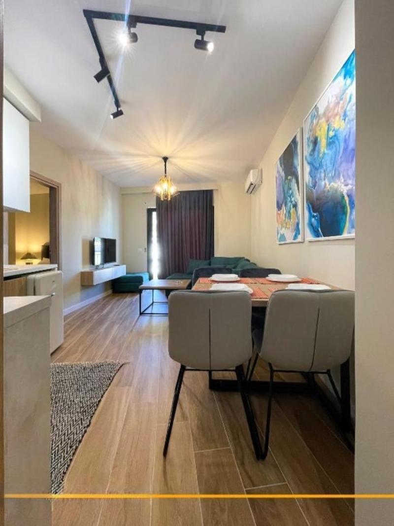 Joanna Suites image