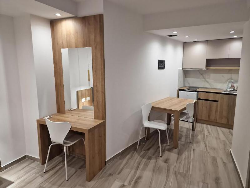 Joanna Suites image