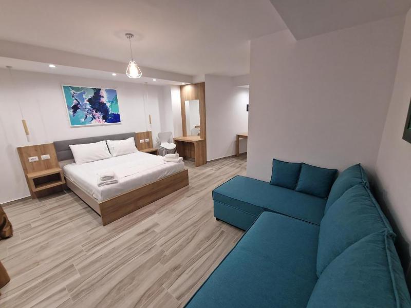 Joanna Suites image