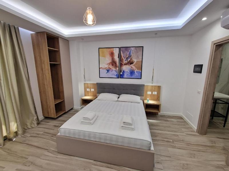 Joanna Suites image