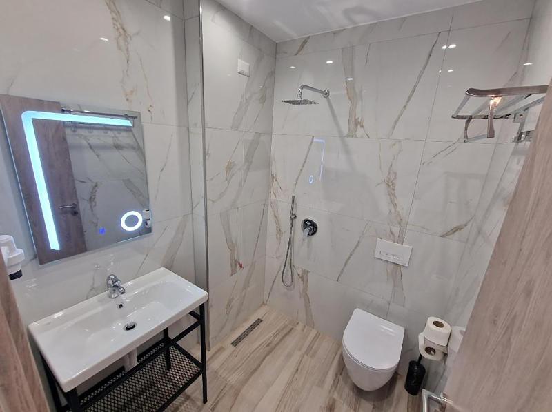 Joanna Suites image