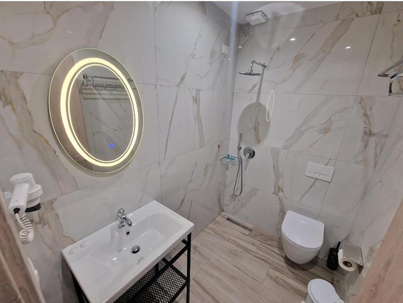 Joanna Suites image