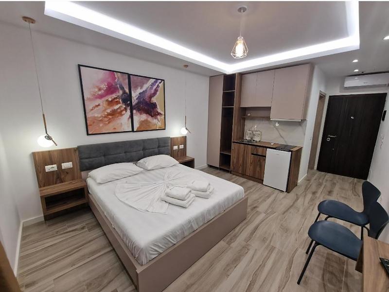 Joanna Suites image