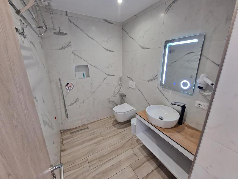 Joanna Suites image