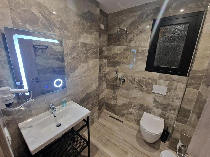 Joanna Suites image