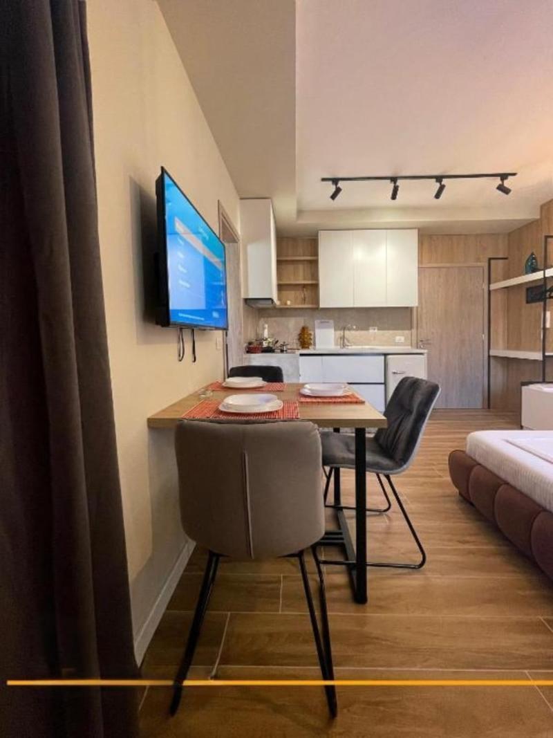Joanna Suites image