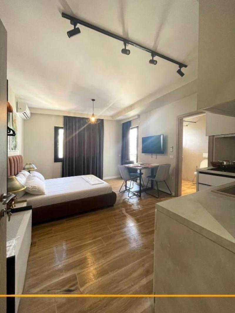 Joanna Suites image
