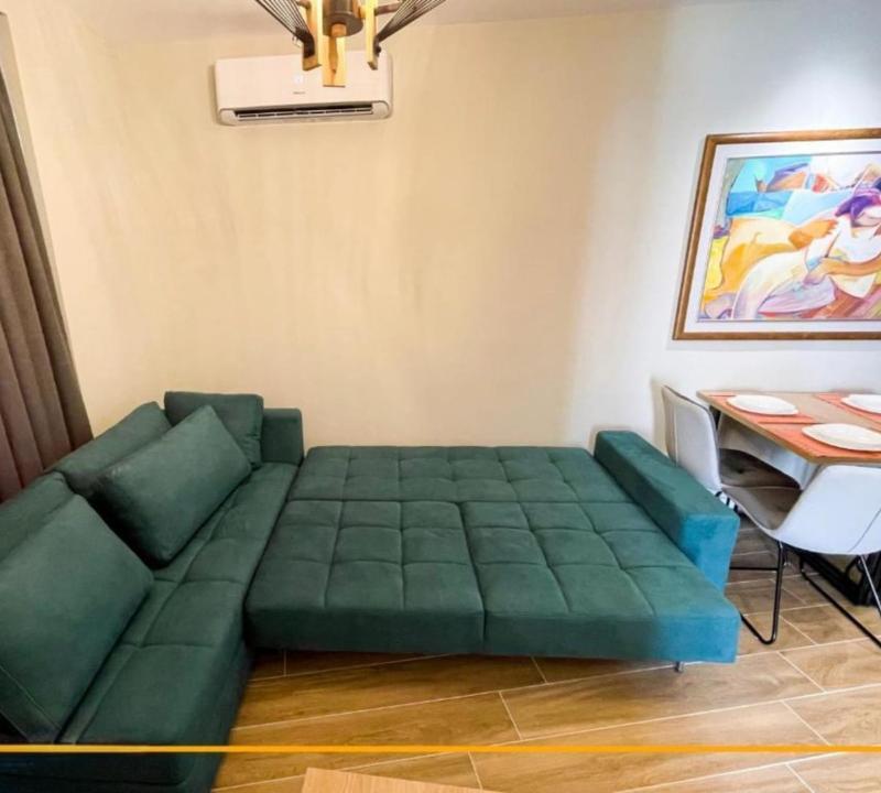 Joanna Suites image
