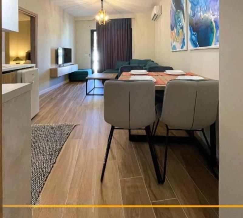 Joanna Suites image