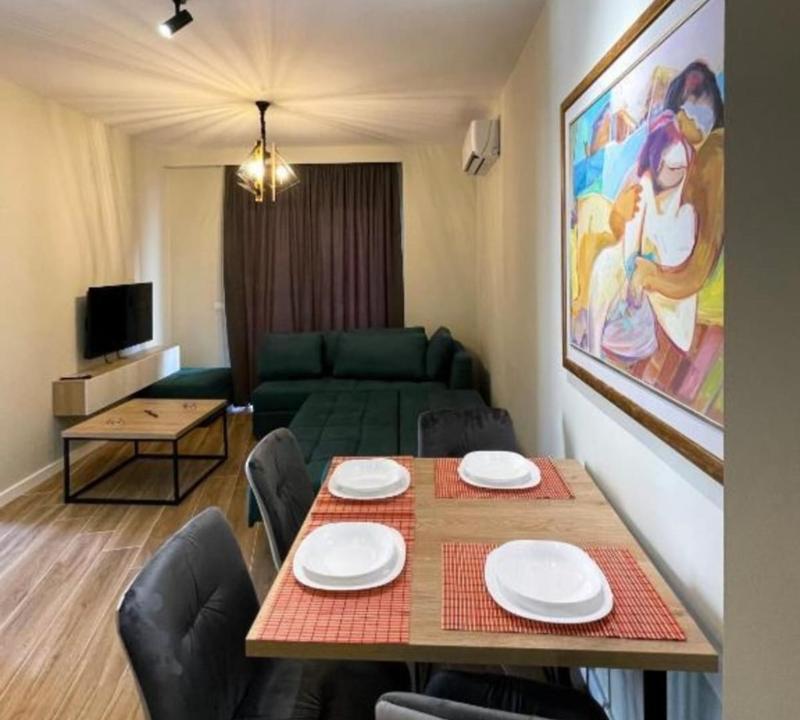 Joanna Suites image