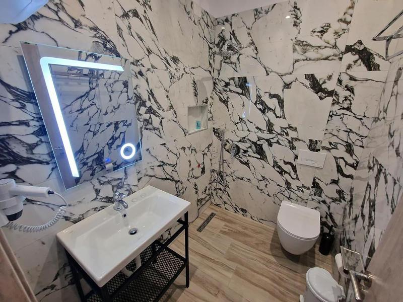 Joanna Suites image