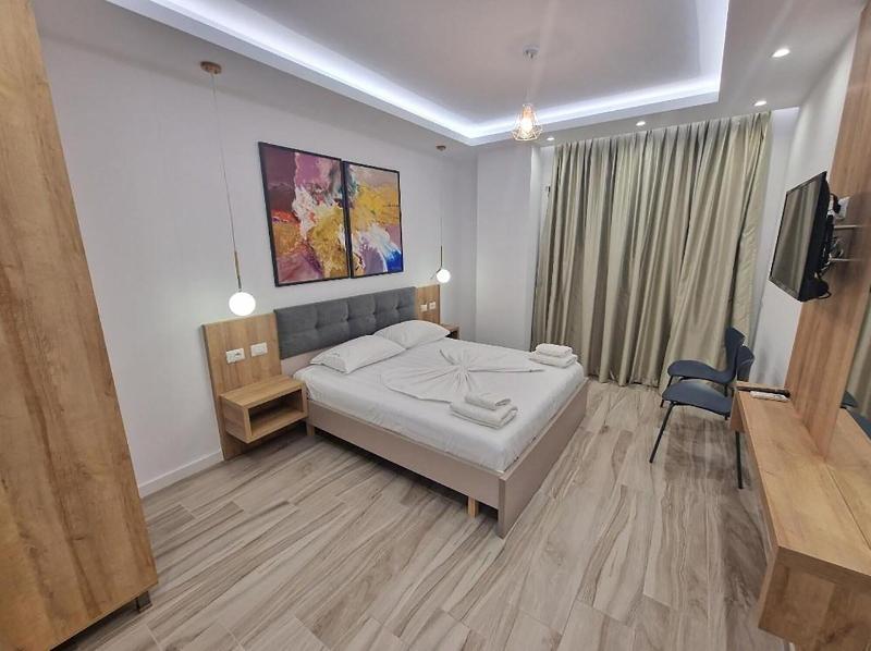 Joanna Suites image