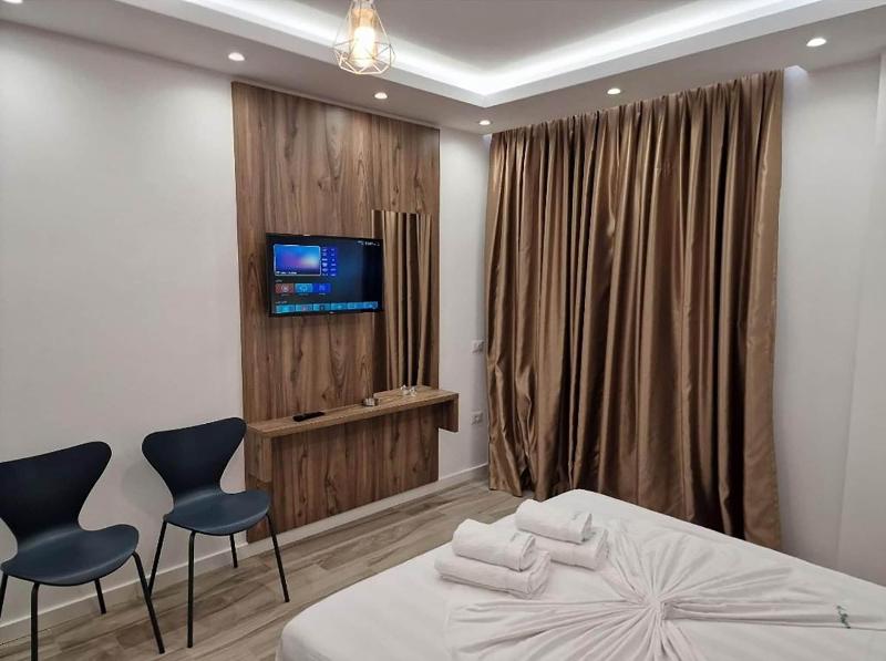 Joanna Suites image