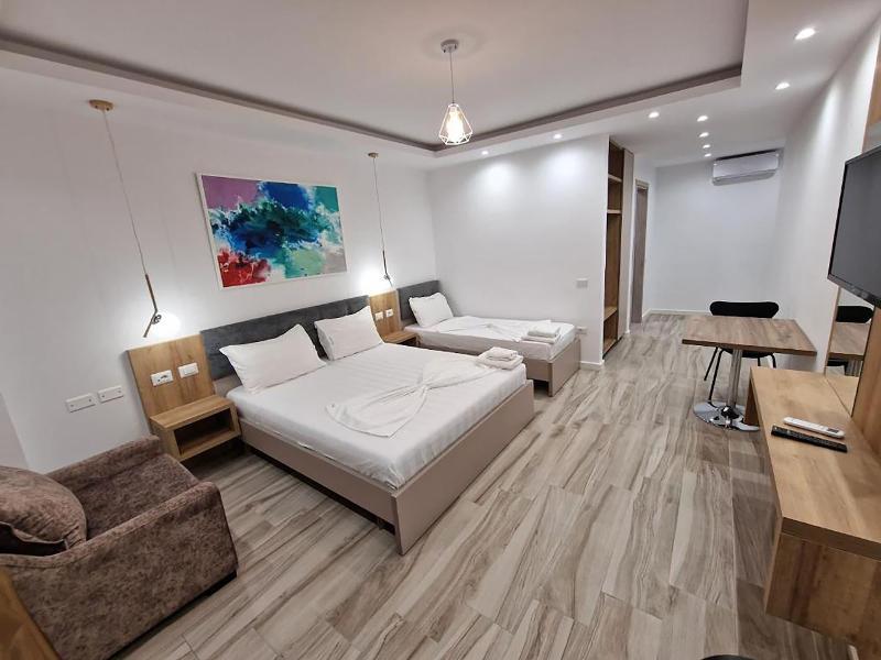 Joanna Suites image