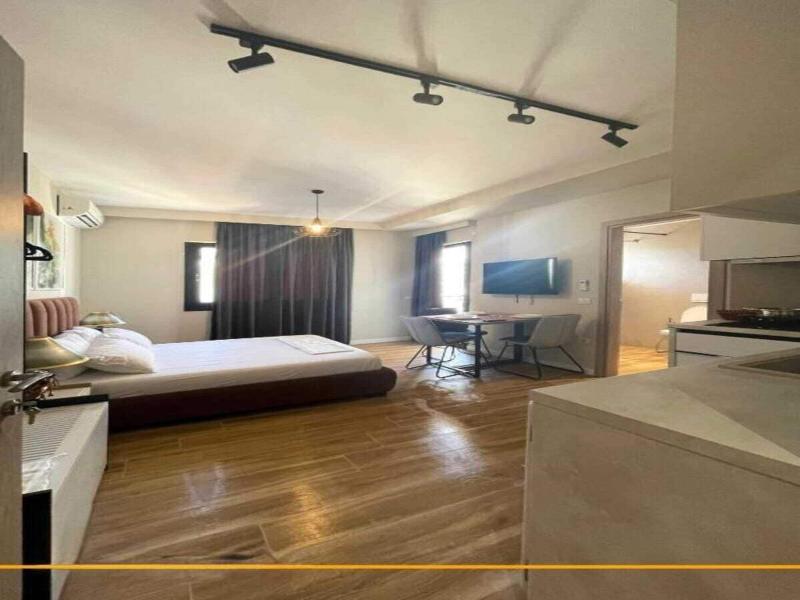 Joanna Suites image