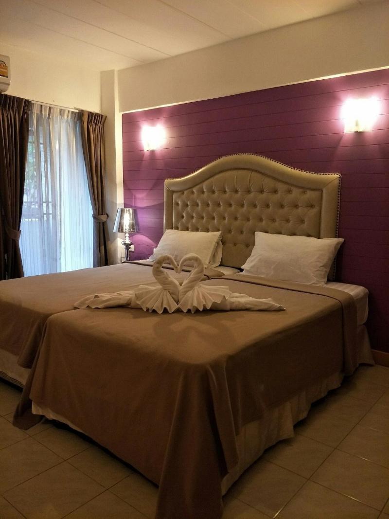 At 42 Residence image