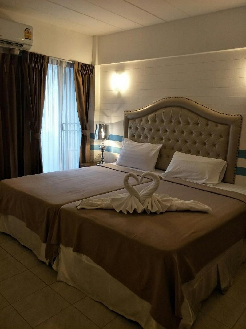 At 42 Residence image