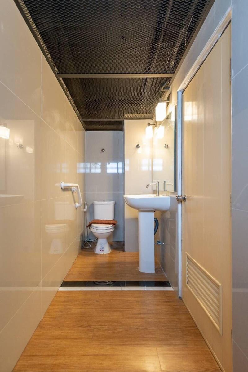 At 42 Residence image