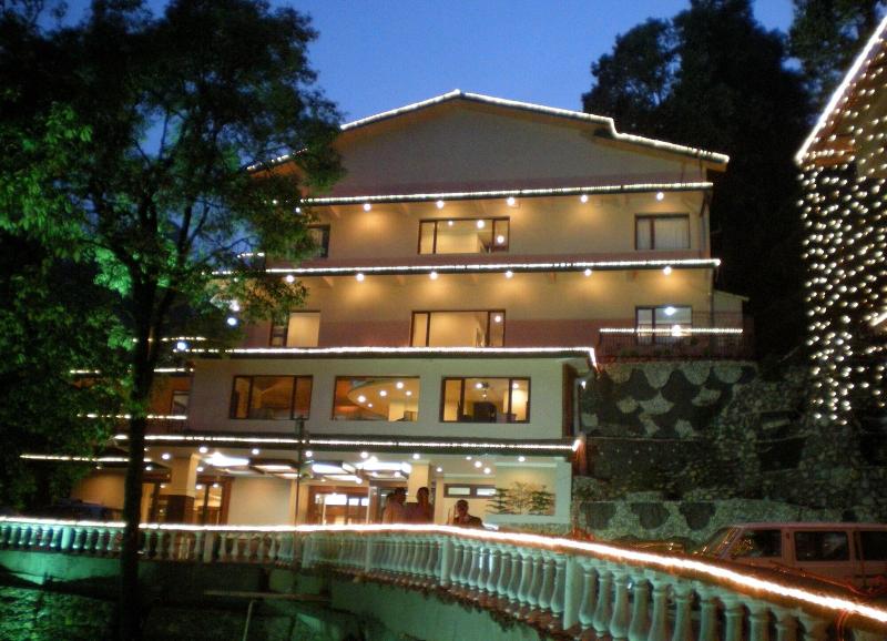Madhuban Sarovar Portico image
