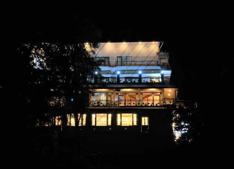 Madhuban Sarovar Portico image