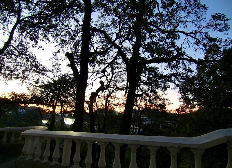 Madhuban Sarovar Portico image