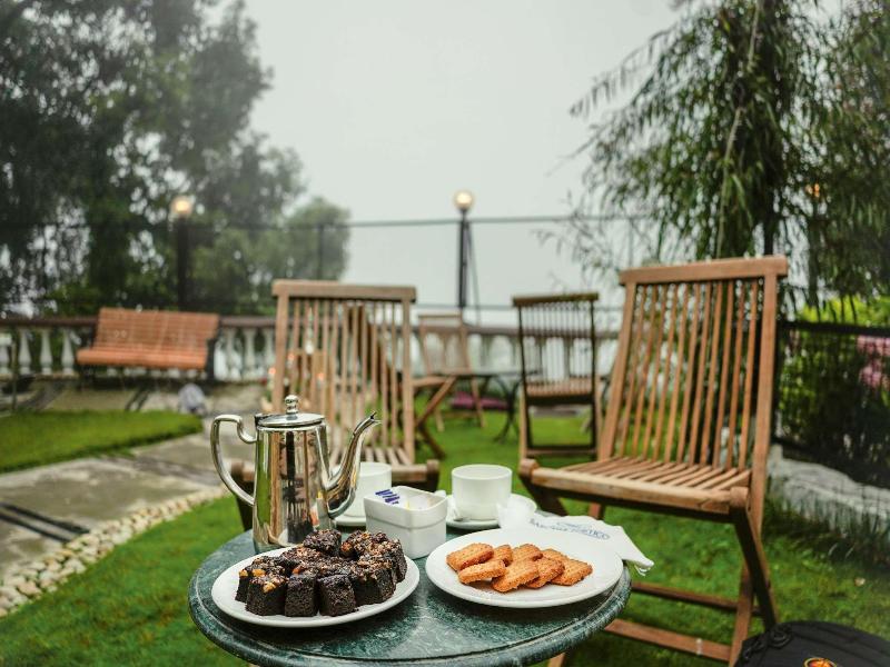 Madhuban Sarovar Portico image
