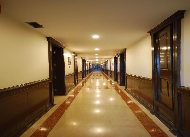 Madhuban Sarovar Portico image