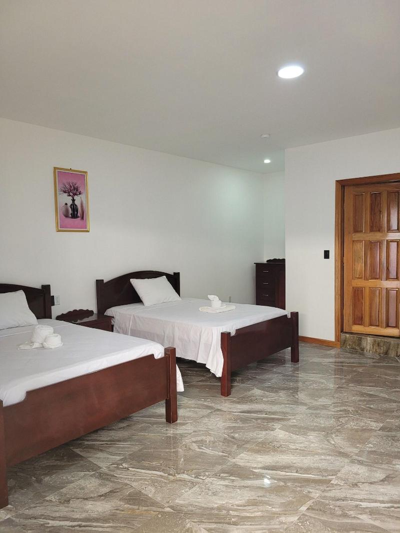 Day Night Hotel image
