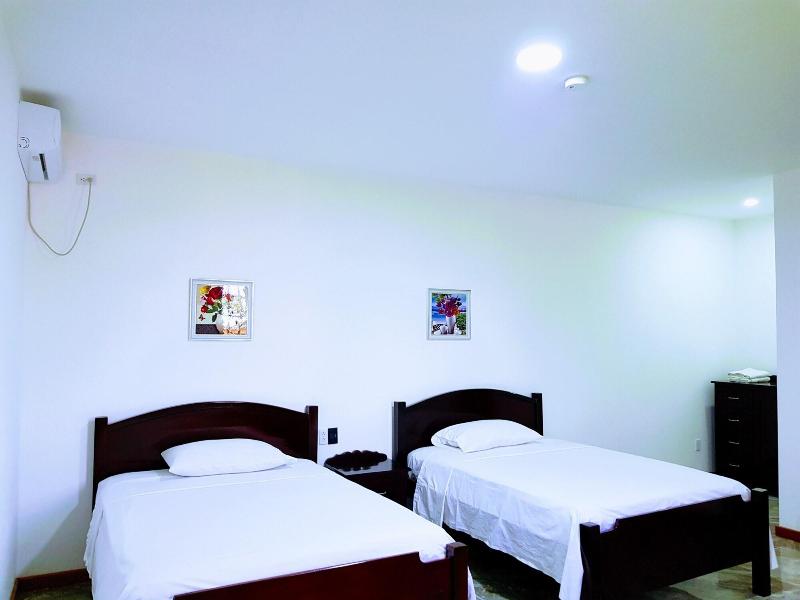 Day Night Hotel image